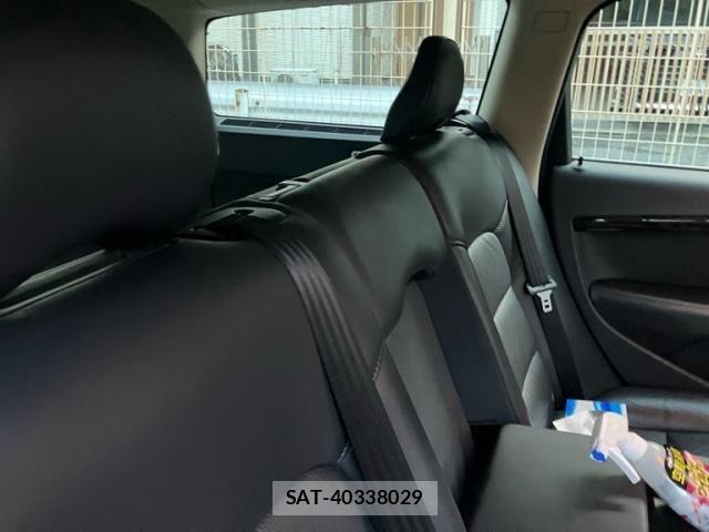Volvo V70 2009-06 7880339-7