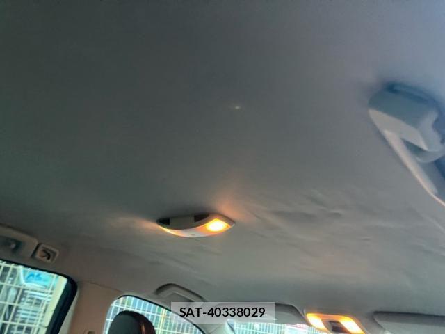 Volvo V70 2009-06 7880339-8