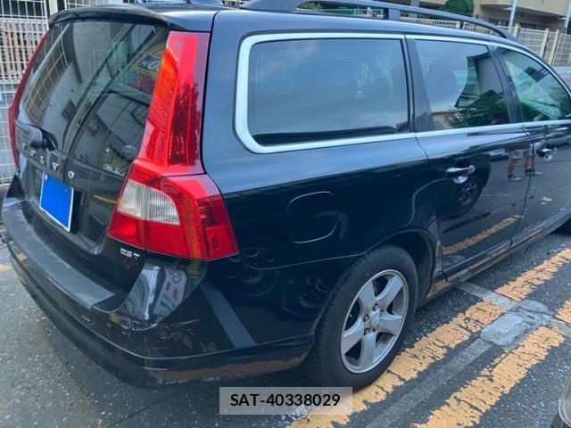 Volvo V70 2009-06 7880339-2