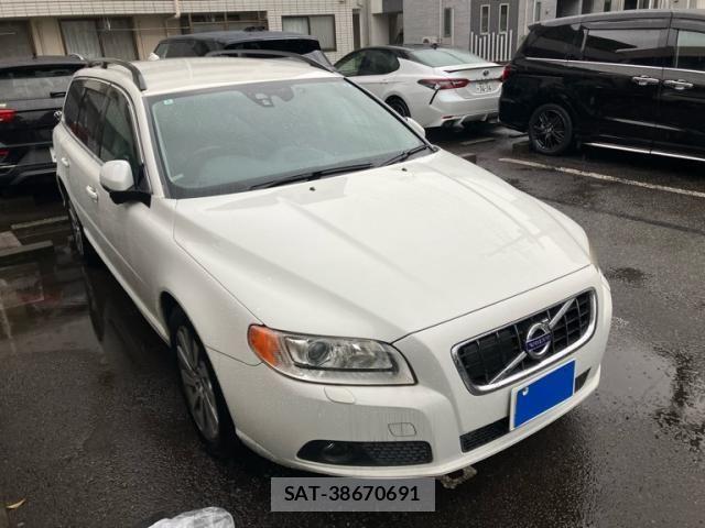 Volvo V70 2012-03 7981476-0