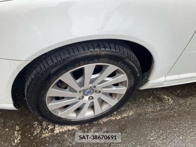Volvo V70 2012-03 7981476-5