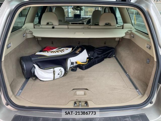 Volvo V70 2009-06 8039047-9