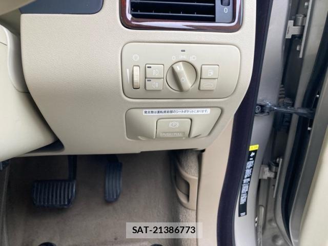 Volvo V70 2009-06 8039047-16