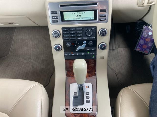 Volvo V70 2009-06 8039047-19