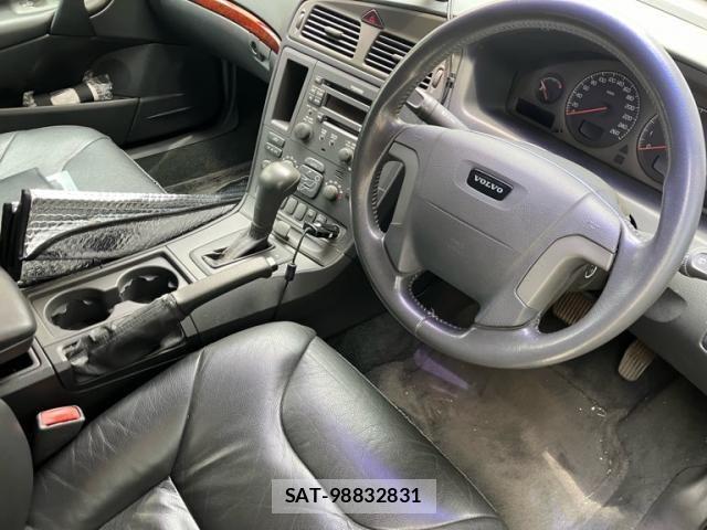 Volvo V70 2001-12 8039044-9