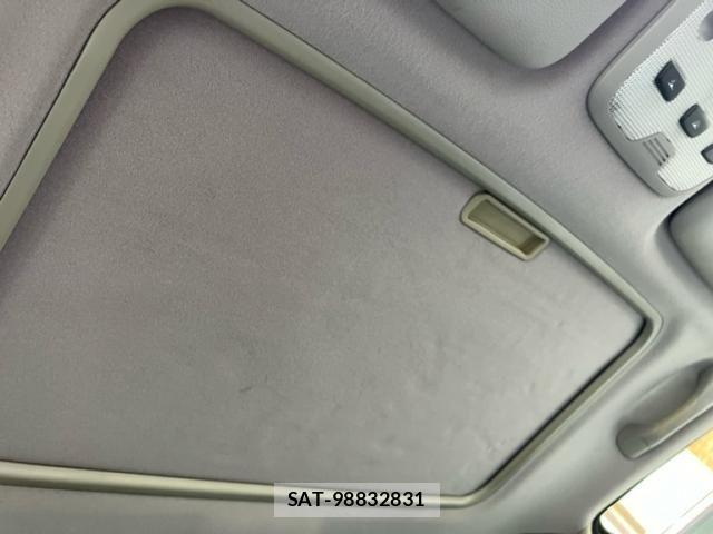 Volvo V70 2001-12 8039044-18