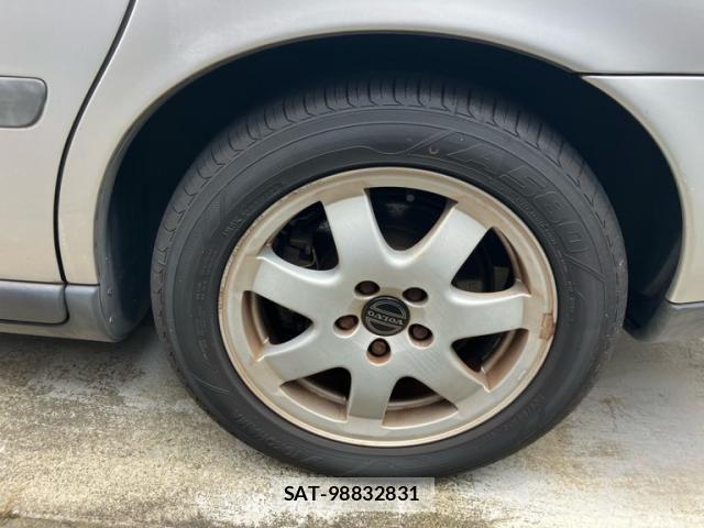 Volvo V70 2001-12 8039044-6