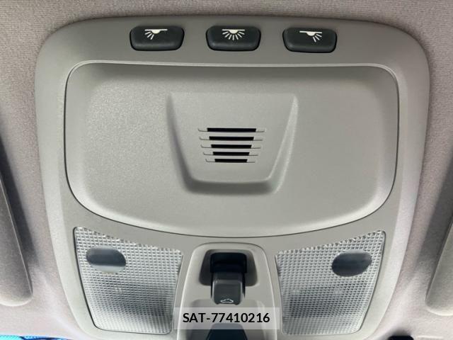 Volvo V70 2007-11 8039046-24
