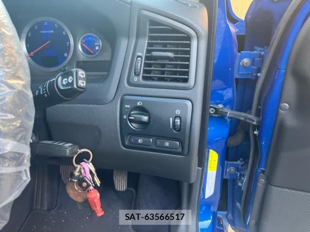 Volvo V70 2006-09 8076067-12