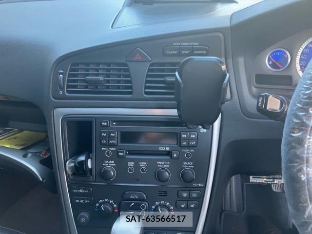 Volvo V70 2006-09 8076067-14