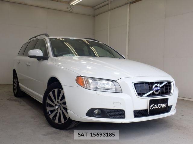 Volvo V70 2013-03 8076068-0