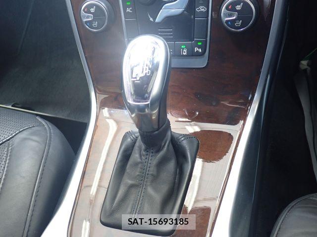 Volvo V70 2013-03 8076068-15