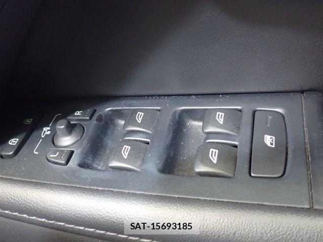 Volvo V70 2013-03 8076068-19