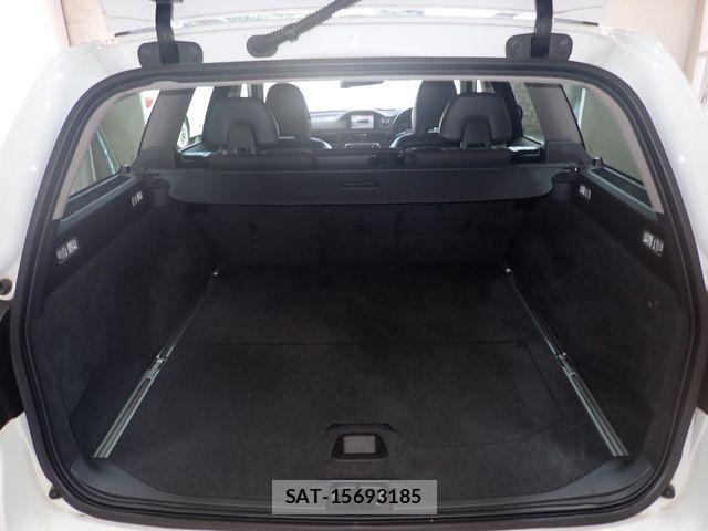 Volvo V70 2013-03 8076068-24