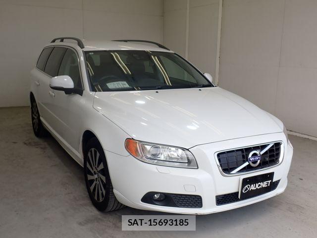 Volvo V70 2013-03 8076068-3
