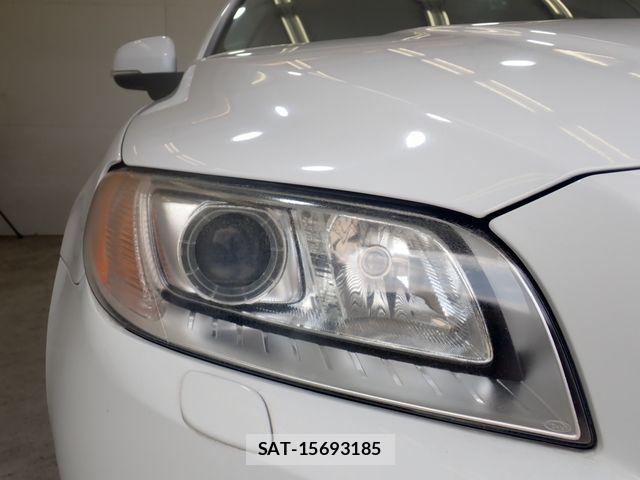 Volvo V70 2013-03 8076068-8