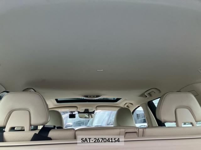 Volvo V70 2015-09 8102547-13