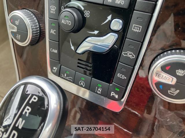 Volvo V70 2015-09 8102547-21