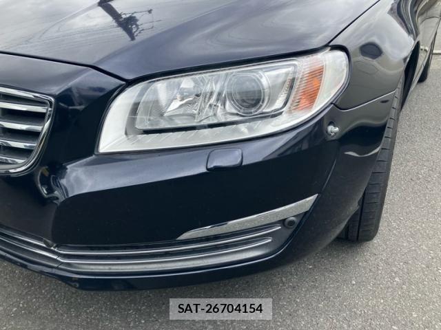 Volvo V70 2015-09 8102547-2
