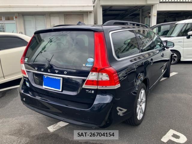 Volvo V70 2015-09 8102547-8
