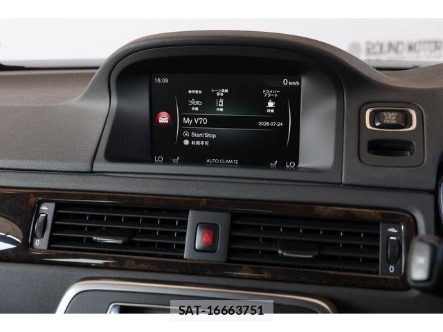 Volvo V70 2015-08 8210889-11