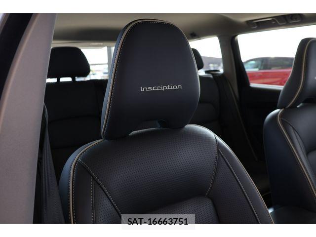 Volvo V70 2015-08 8210889-20