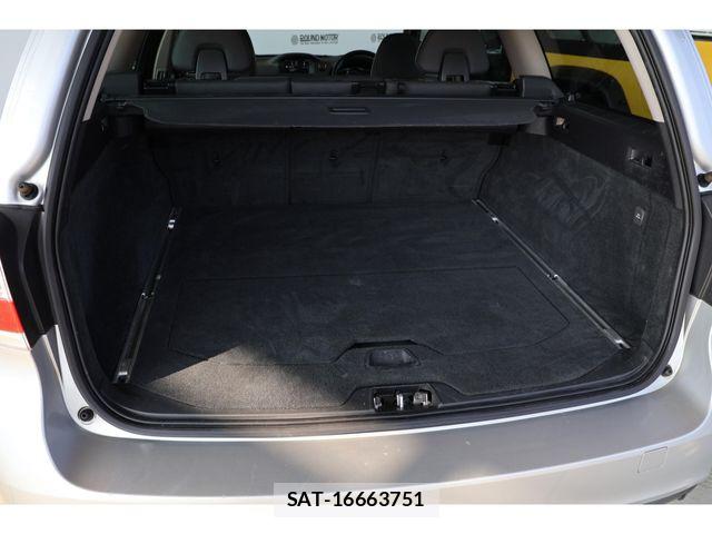 Volvo V70 2015-08 8210889-26