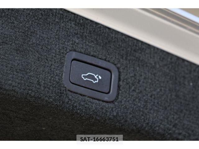 Volvo V70 2015-08 8210889-27