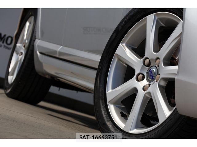 Volvo V70 2015-08 8210889-6