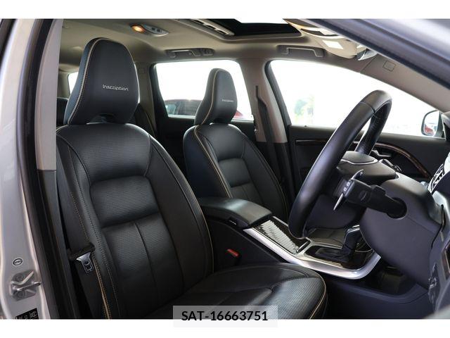 Volvo V70 2015-08 8210889-8