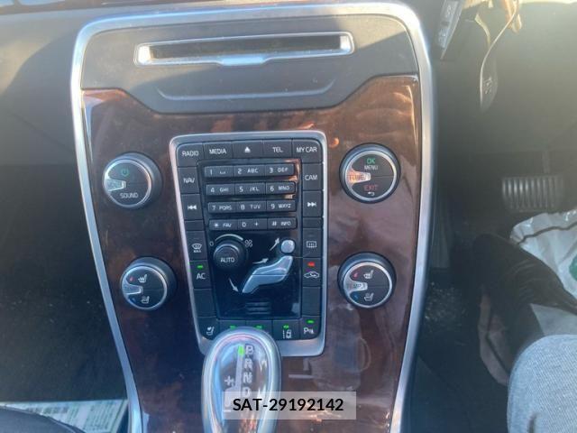Volvo V70 2013-05 8232309-9