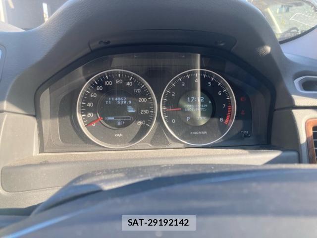 Volvo V70 2013-05 8232309-10