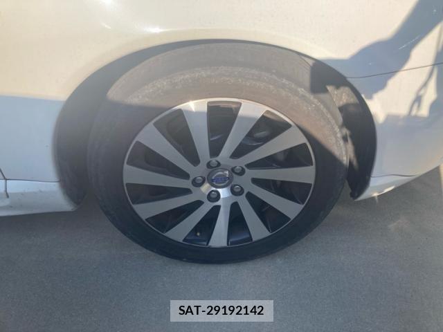 Volvo V70 2013-05 8232309-14