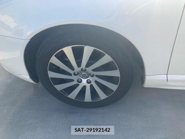Volvo V70 2013-05 8232309-17
