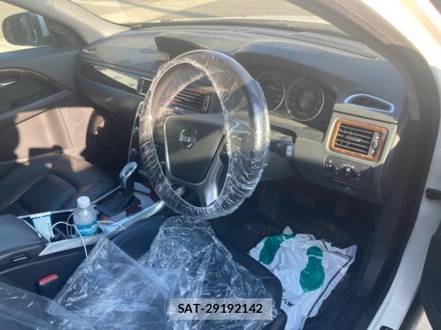 Volvo V70 2013-05 8232309-5