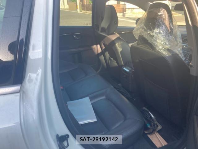 Volvo V70 2013-05 8232309-7