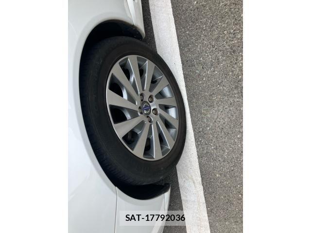 Volvo V70 2012-08 8369632-6