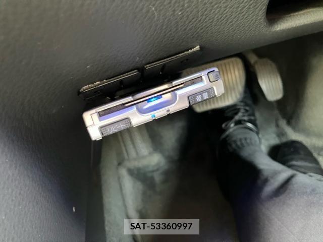 Volvo V70 2004-03 8458727-20