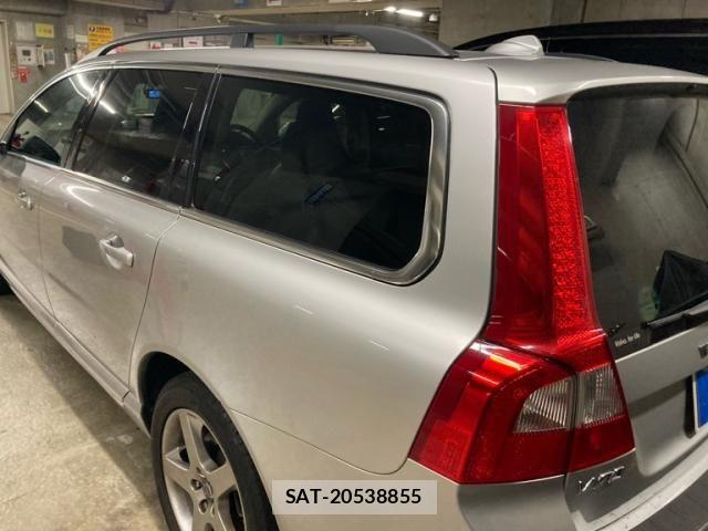 Volvo V70 2009-09 8564004-3