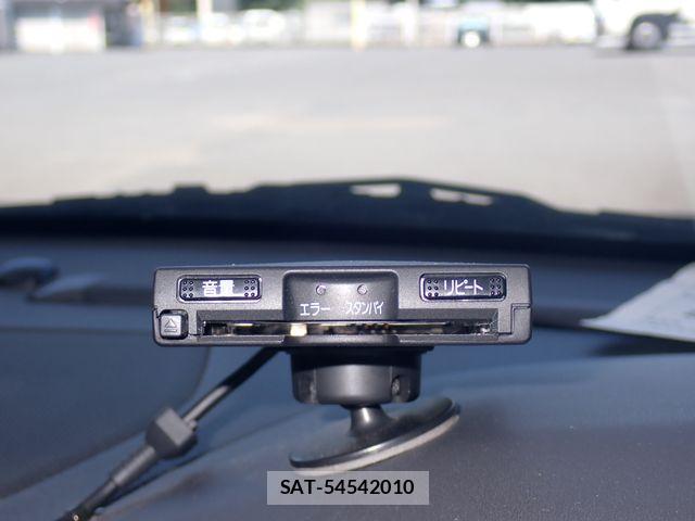 Volvo V70 2003-10 8629596-17