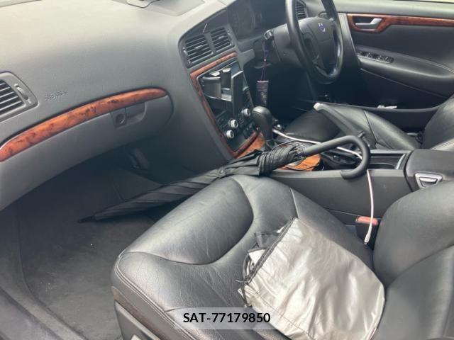 Volvo V70 2006-08 8686874-10