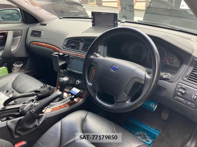 Volvo V70 2006-08 8686874-11