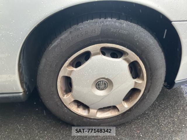 Volvo V70 2003-12 8746679-10