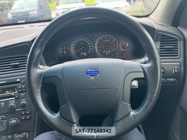 Volvo V70 2003-12 8746679-12
