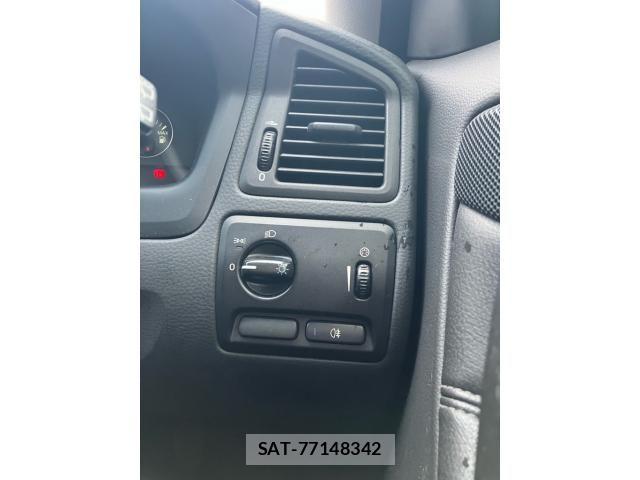 Volvo V70 2003-12 8746679-14