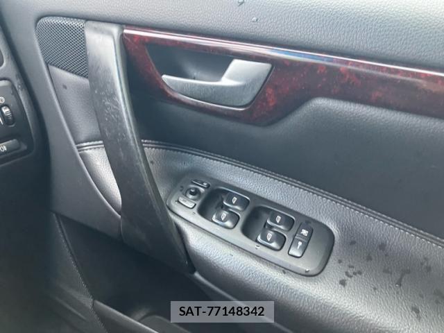 Volvo V70 2003-12 8746679-15