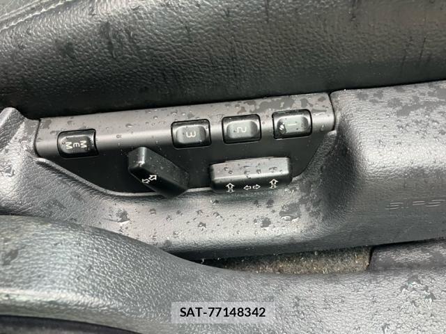 Volvo V70 2003-12 8746679-22