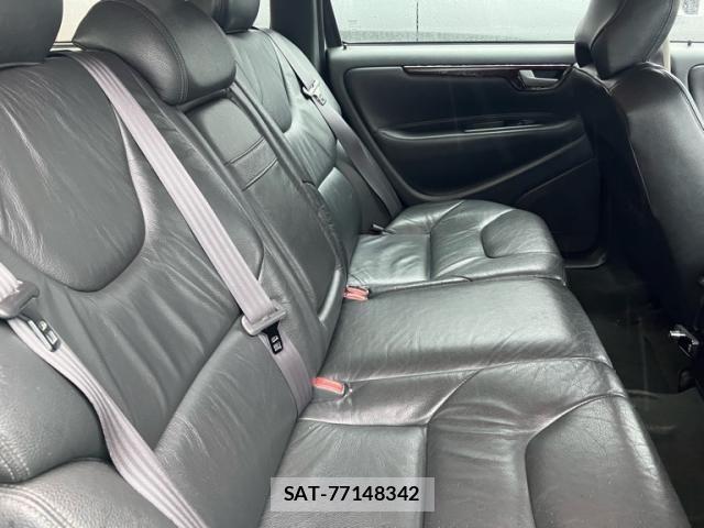 Volvo V70 2003-12 8746679-23