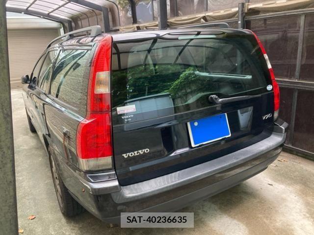 Volvo V70 2004-04 8746676-3