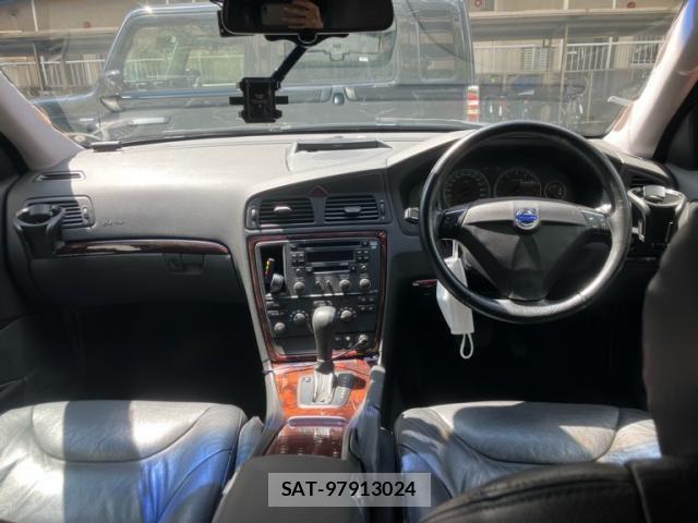 Volvo V70 2007-10 8746677-9